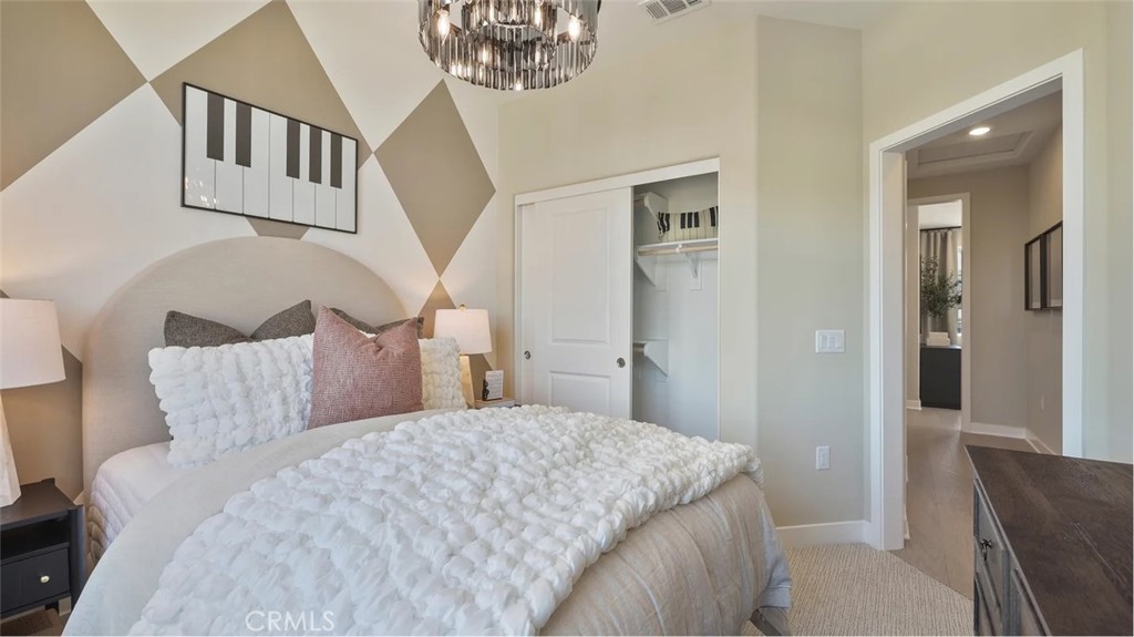 26862 Serif Place Property Photo 14