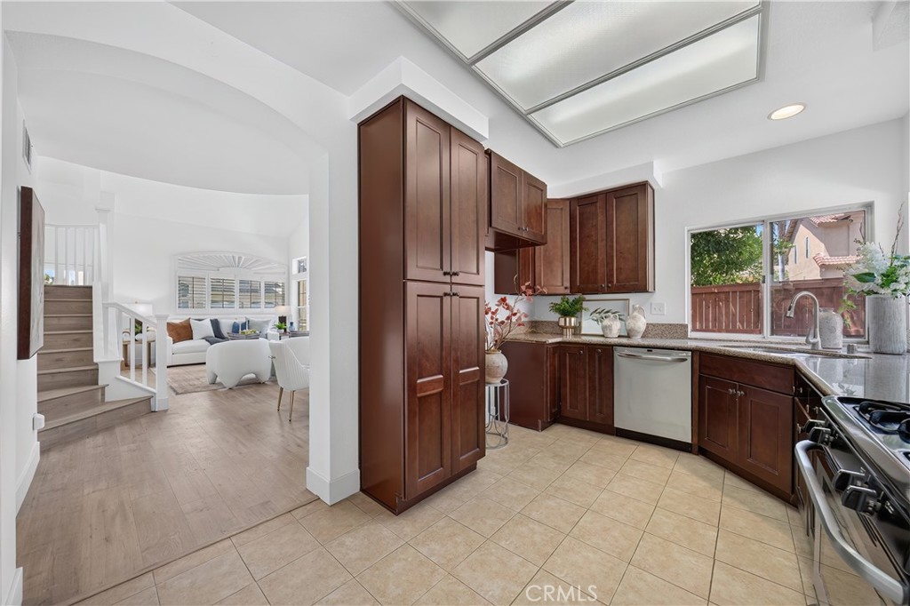 2922 Rolling Village Property Photo 18