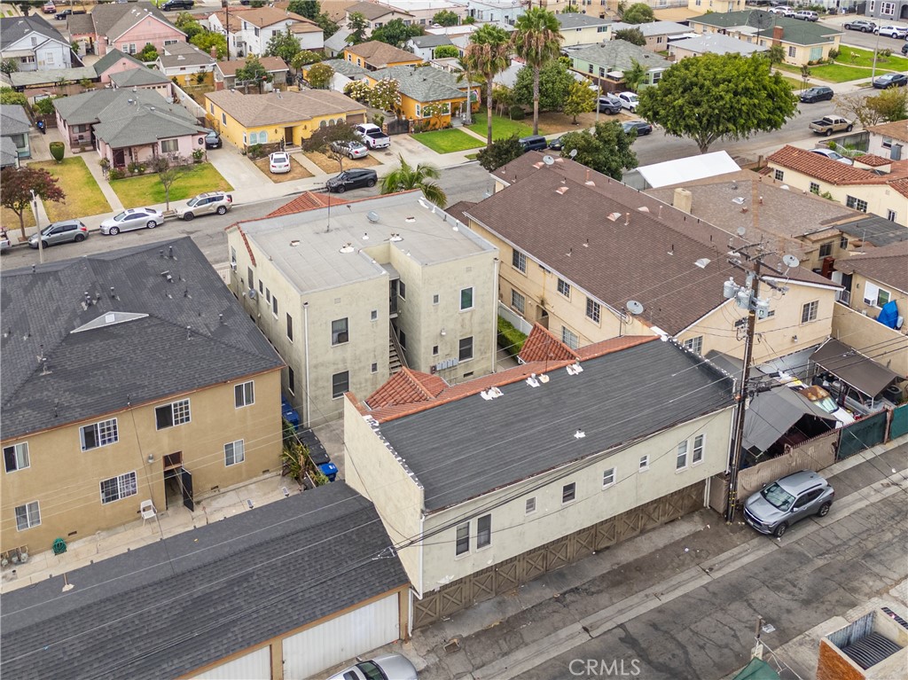 1258 S Woods Avenue Property Photo 14