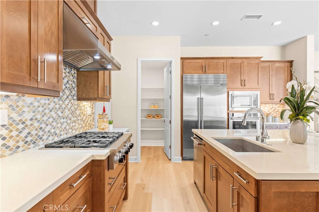 53 Tundra Property Photo 17