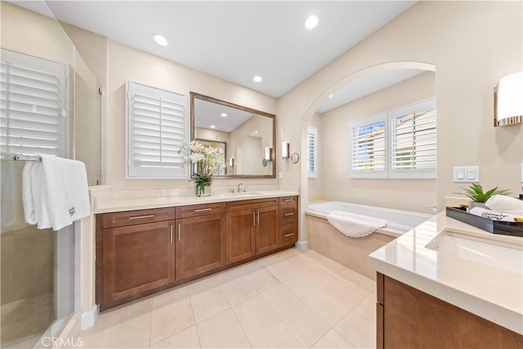 53 Tundra Property Photo 33