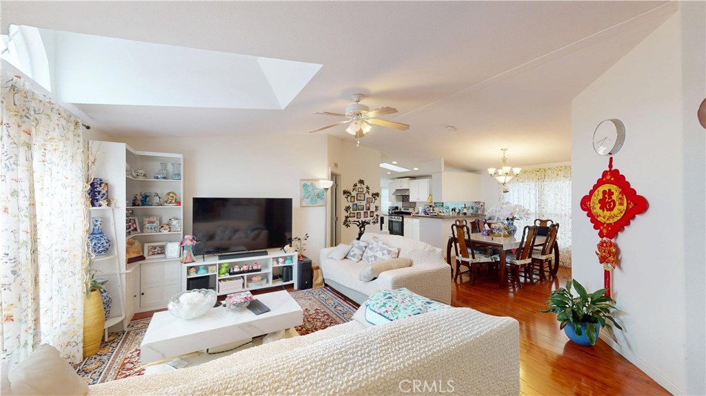 11301 Euclid Street 72 Property Photo 7