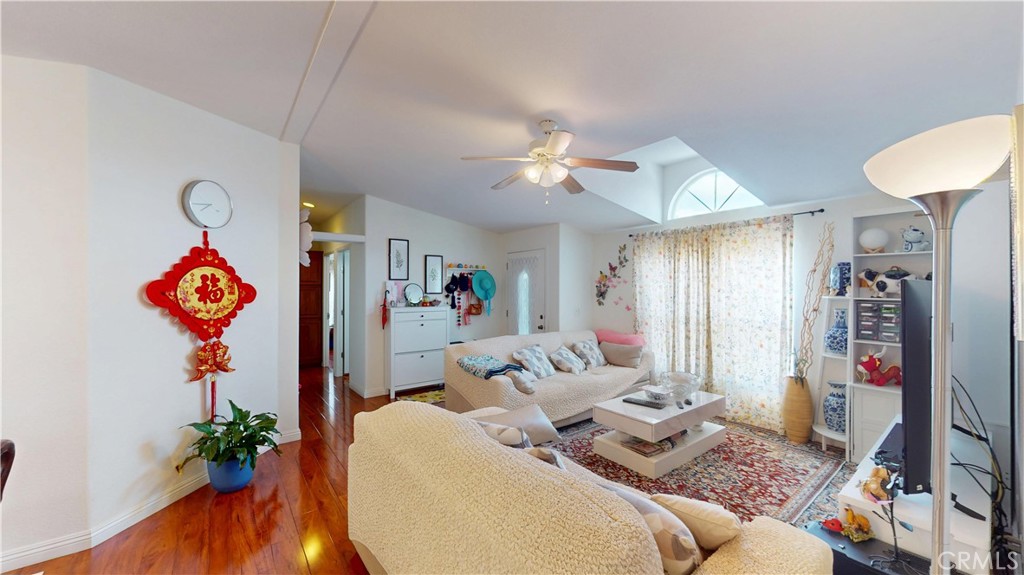 11301 Euclid Street 72 Property Photo 9