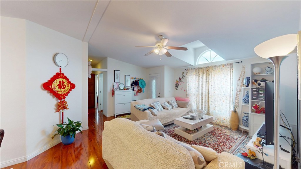 11301 Euclid Street 72 Property Photo 9