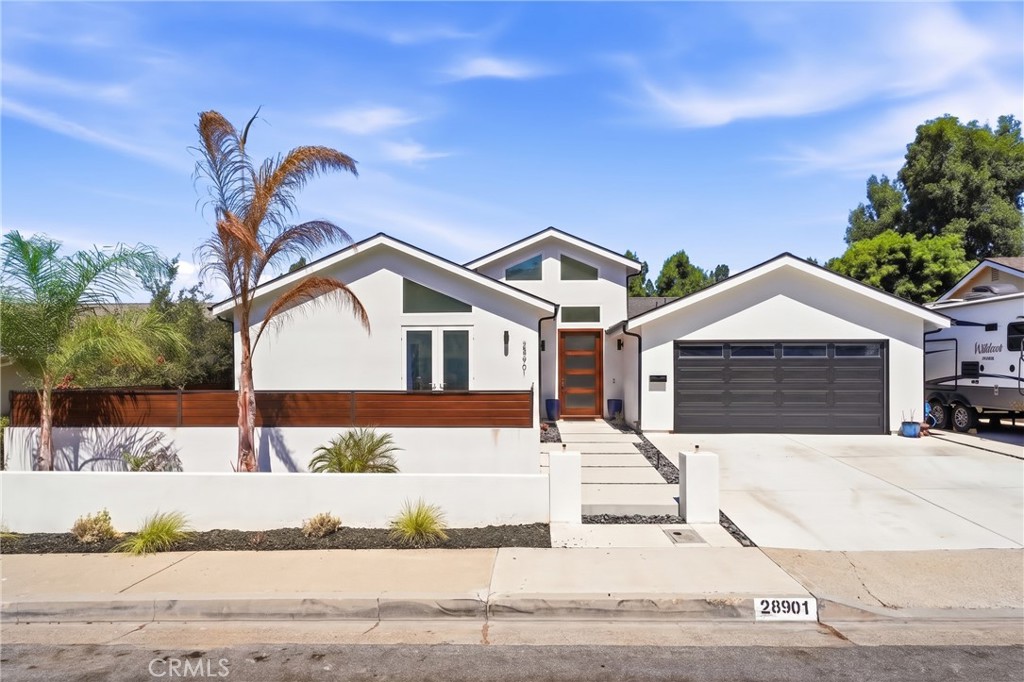 28901 Aloma Avenue Property Photo 2