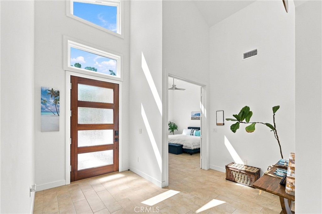 28901 Aloma Avenue Property Photo 4