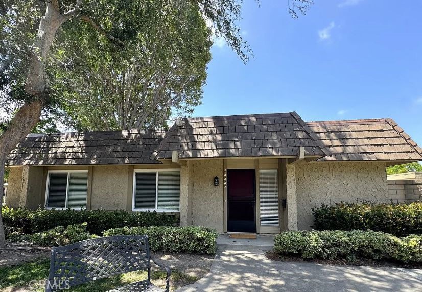 18229 Olympic Court Property Photo 1