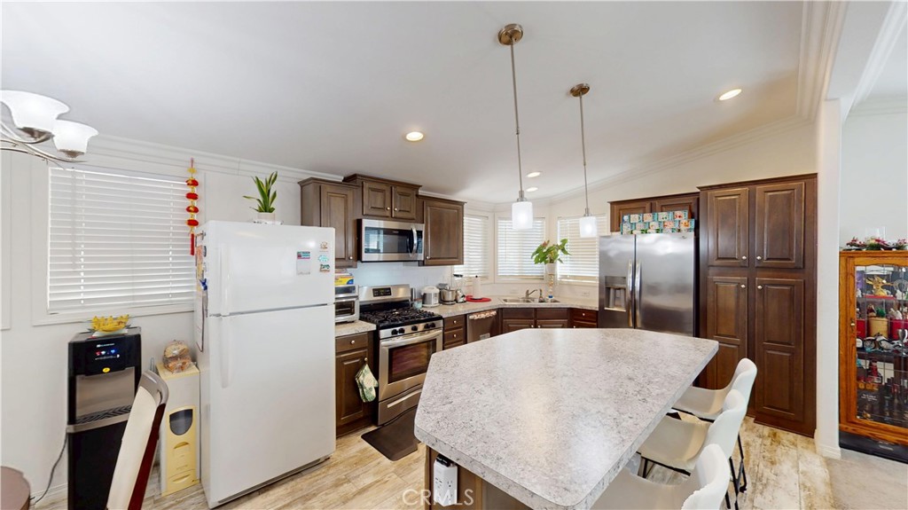 11301 Euclid 73a Property Photo 3