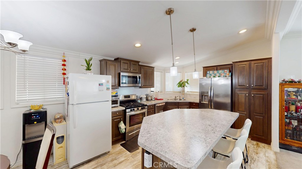 11301 Euclid 73a Property Photo 3