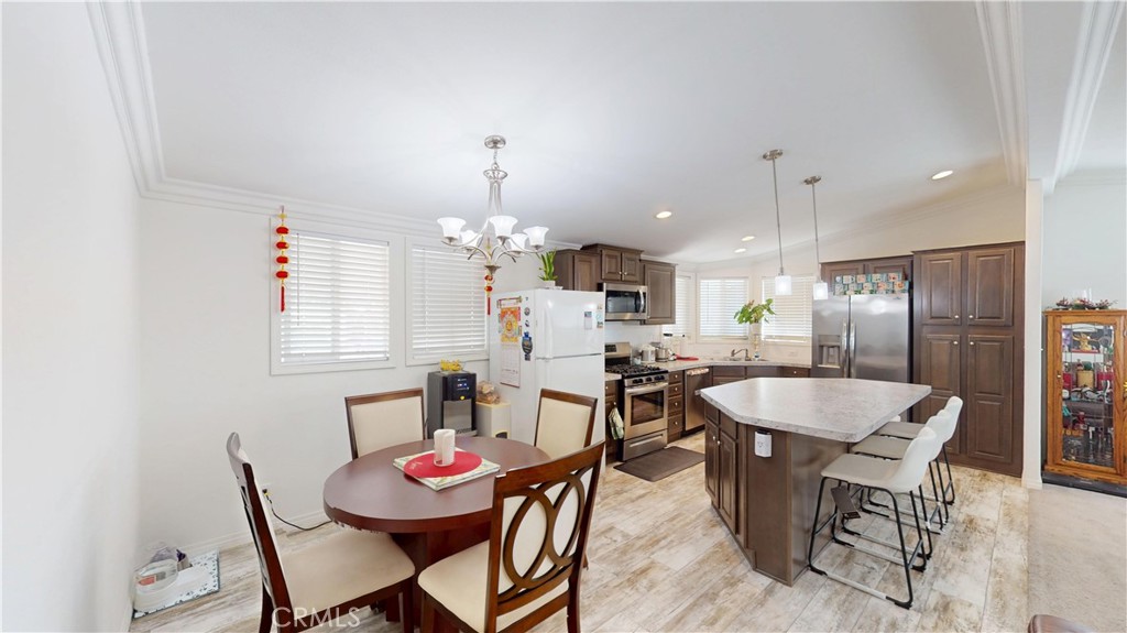 11301 Euclid 73a Property Photo 6