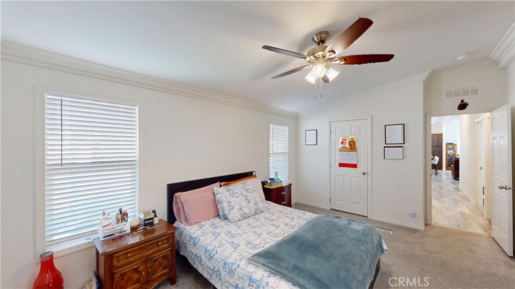 11301 Euclid 73a Property Photo 19