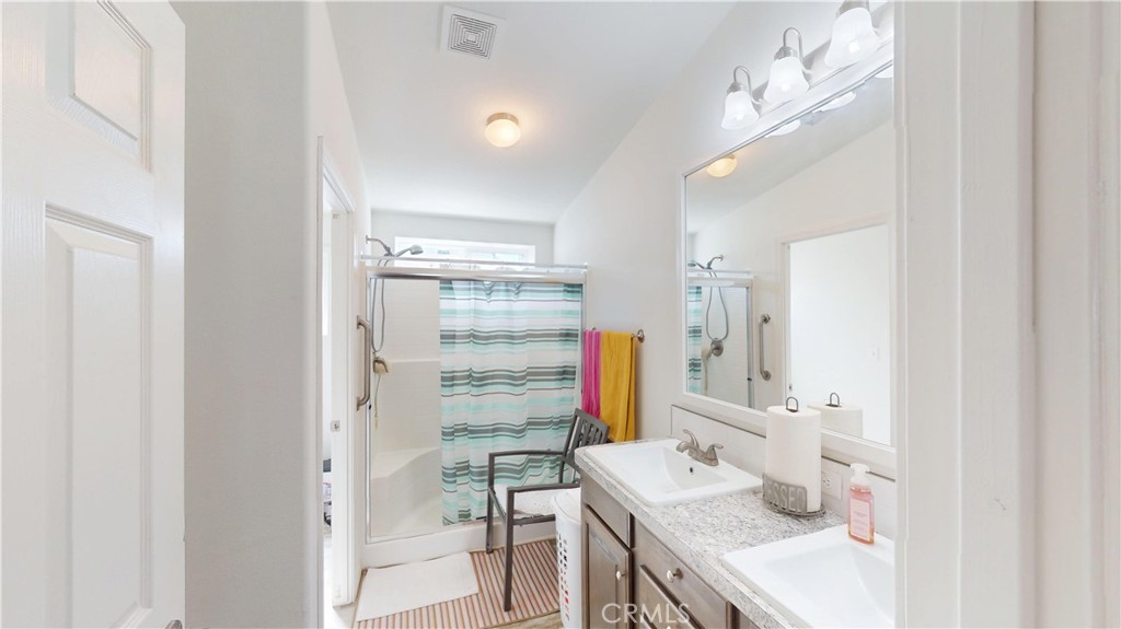 11301 Euclid 73a Property Photo 20