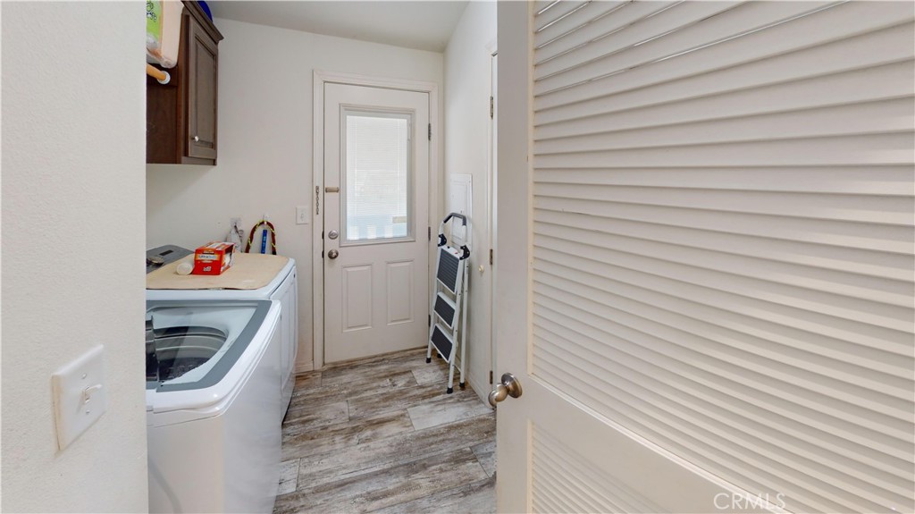 11301 Euclid 73a Property Photo 29