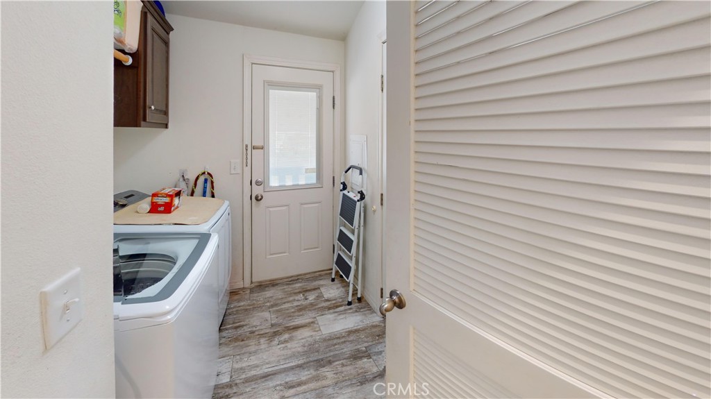 11301 Euclid 73a Property Photo 29