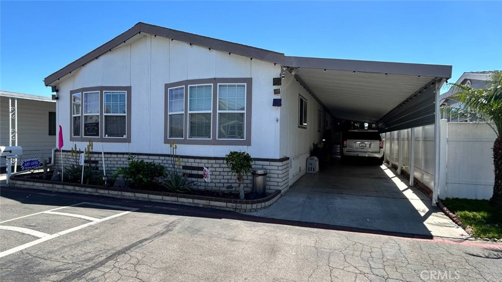 108 Parrot Lane Property Photo 1