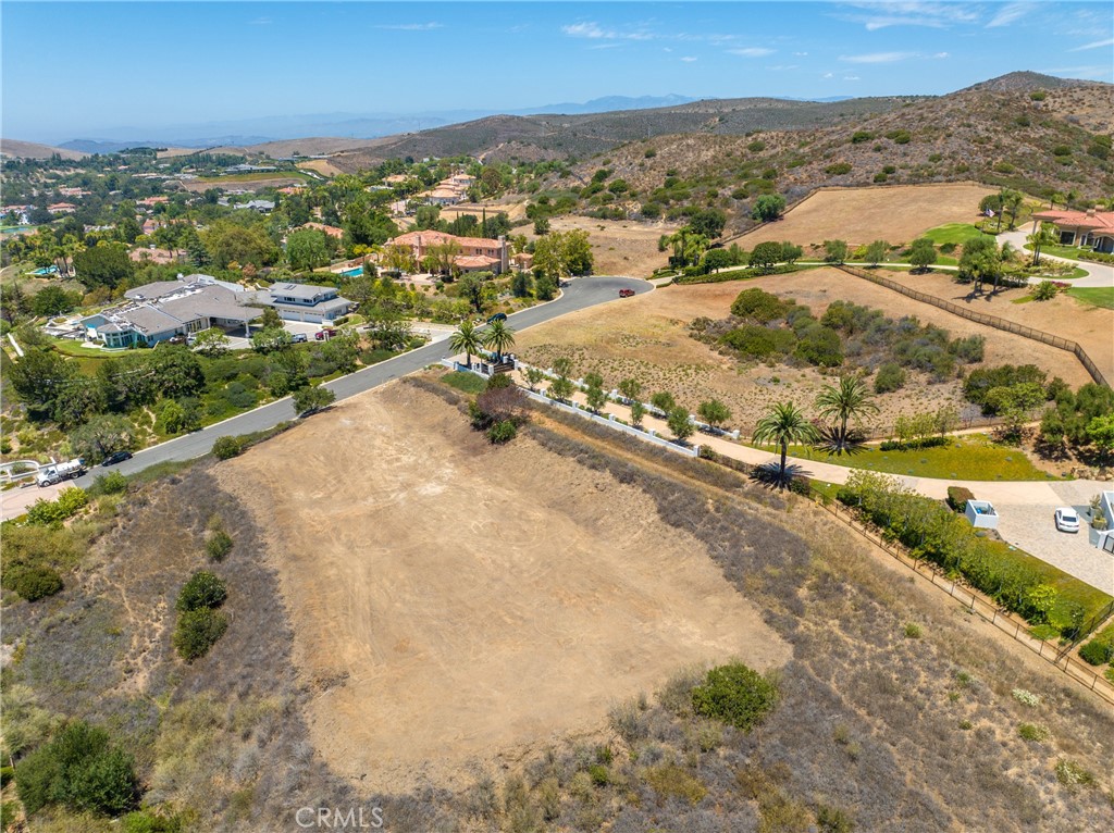 1820 Dawn Meadow Street Property Photo 5