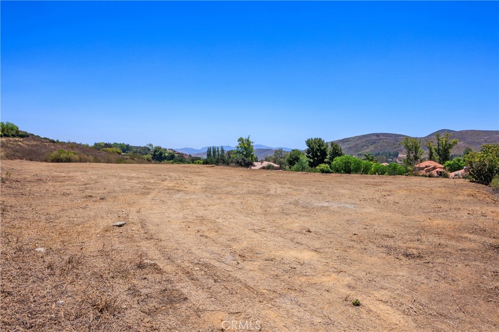 1820 Dawn Meadow Street Property Photo 7