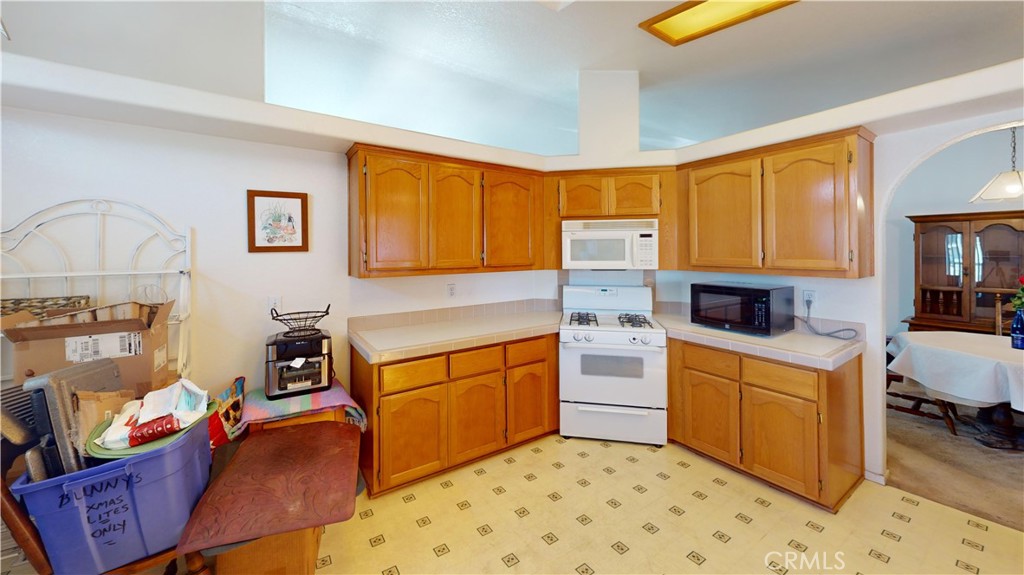913 Ironwood Lane Property Photo 2