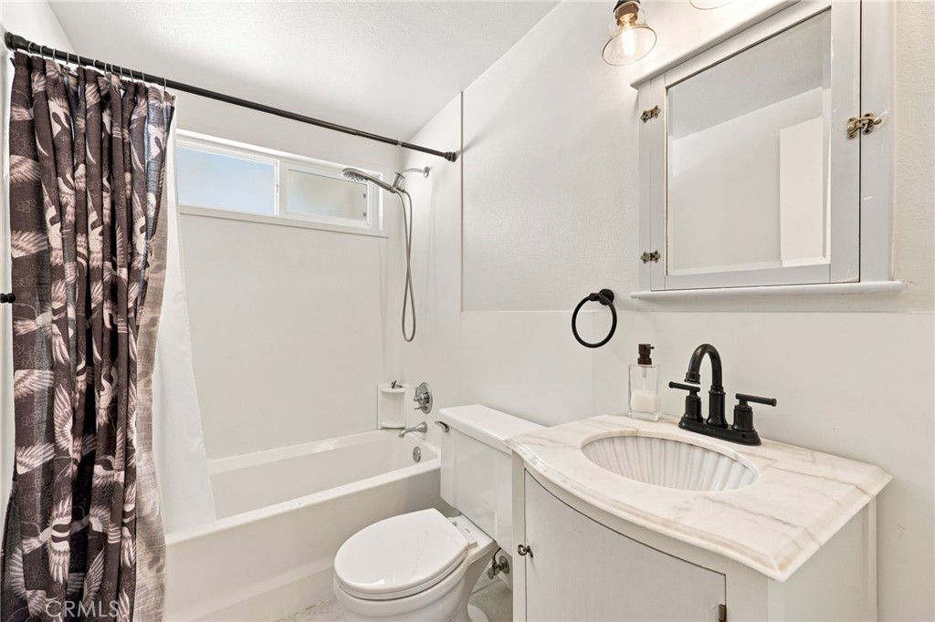 249 Dryden St. Property Photo 20