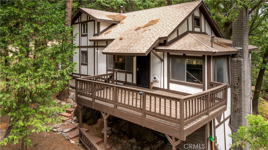 21855 Lakeland View Property Photo 3
