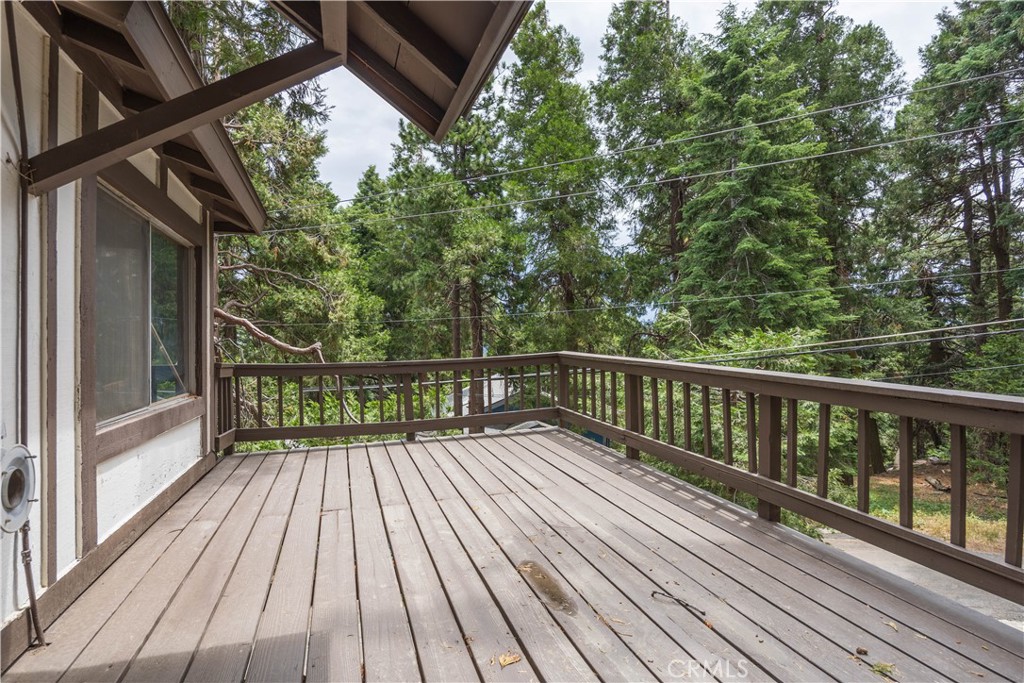 21855 Lakeland View Property Photo 6