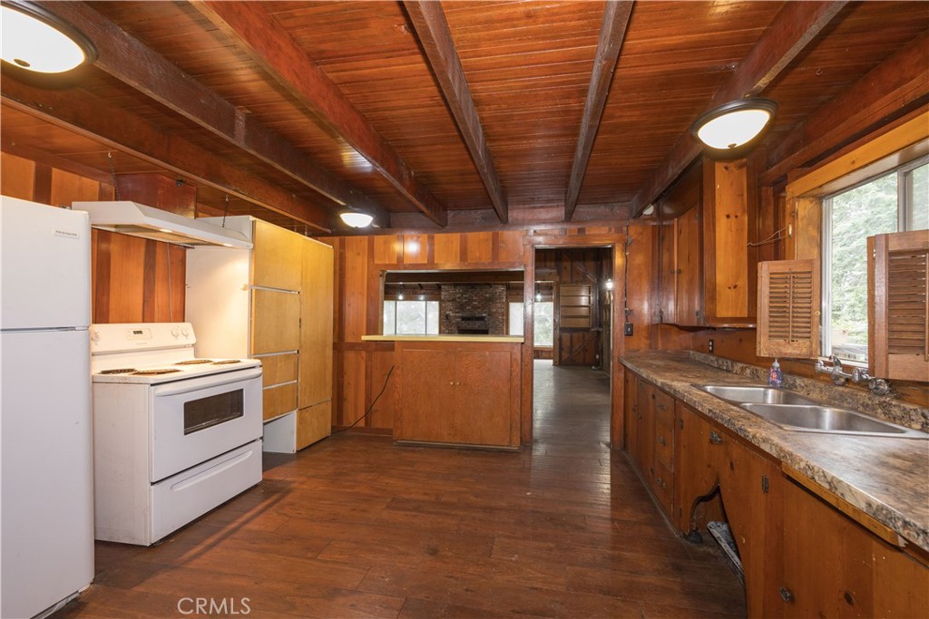 21855 Lakeland View Property Photo 21