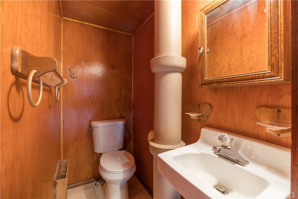 21855 Lakeland View Property Photo 31