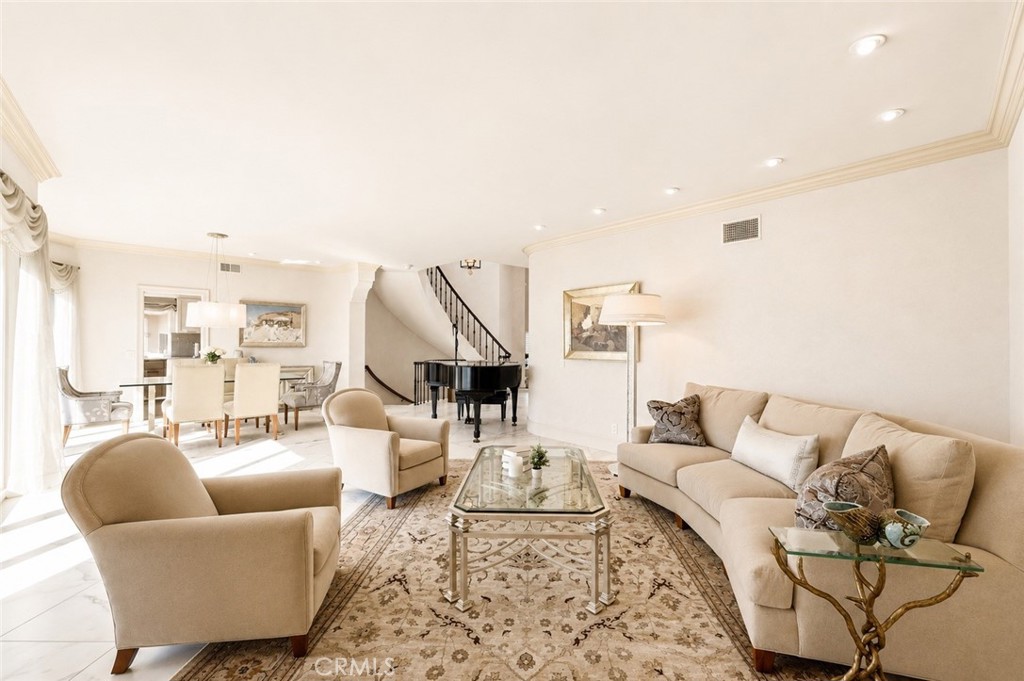 15 Nice Property Photo 8