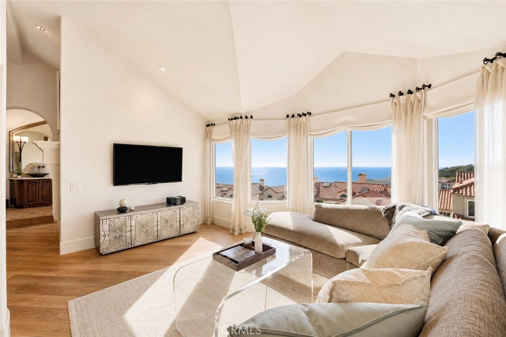 15 Nice Property Photo 29