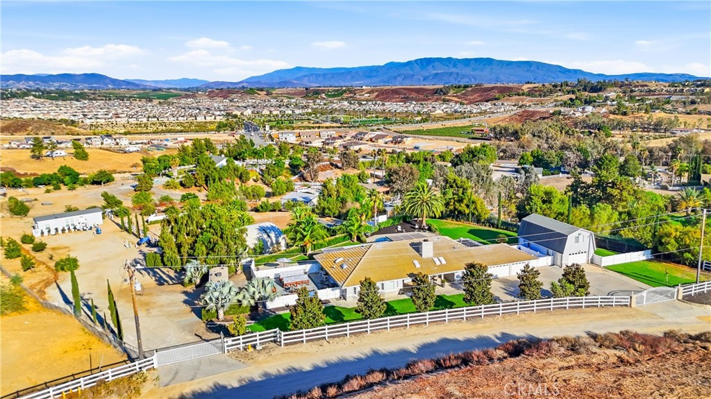 39130 Pala Vista Property Photo 3