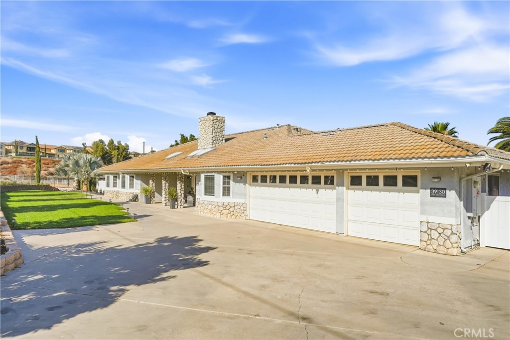 39130 Pala Vista Property Photo 6