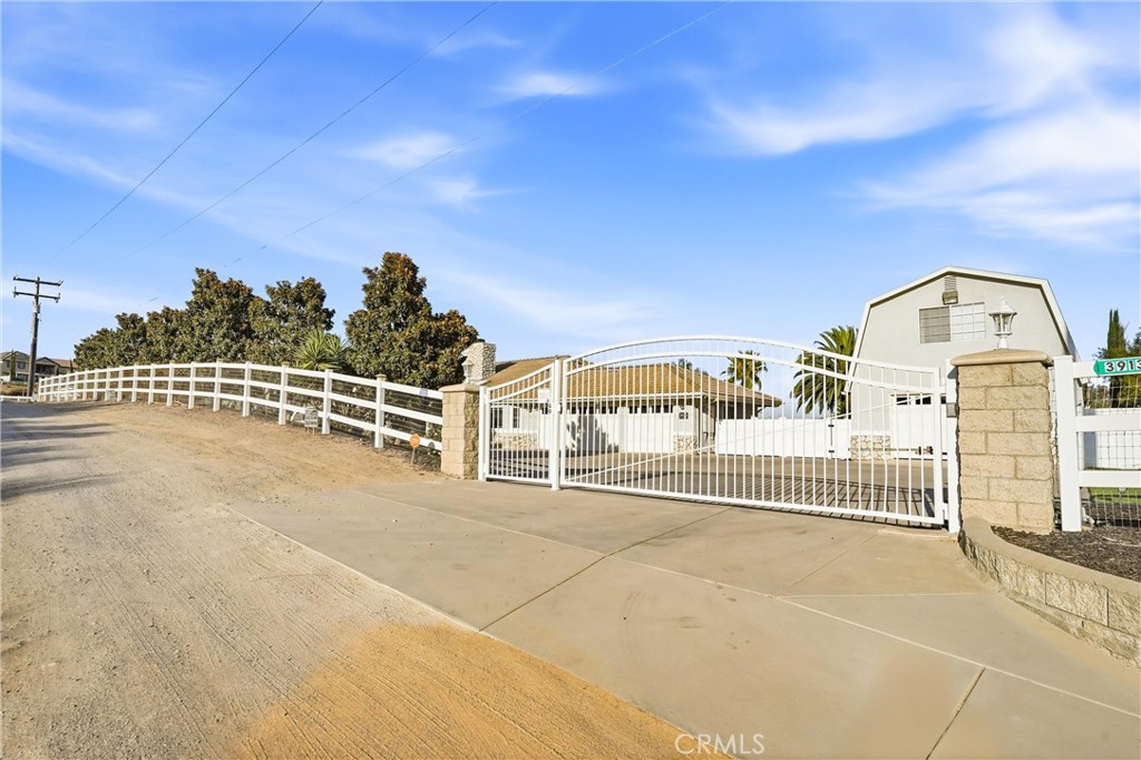 39130 Pala Vista Property Photo 8