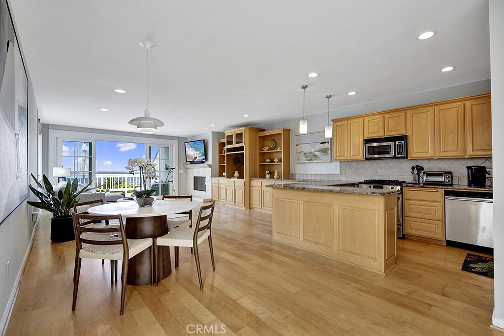 708 Cliff Drive Property Photo 12