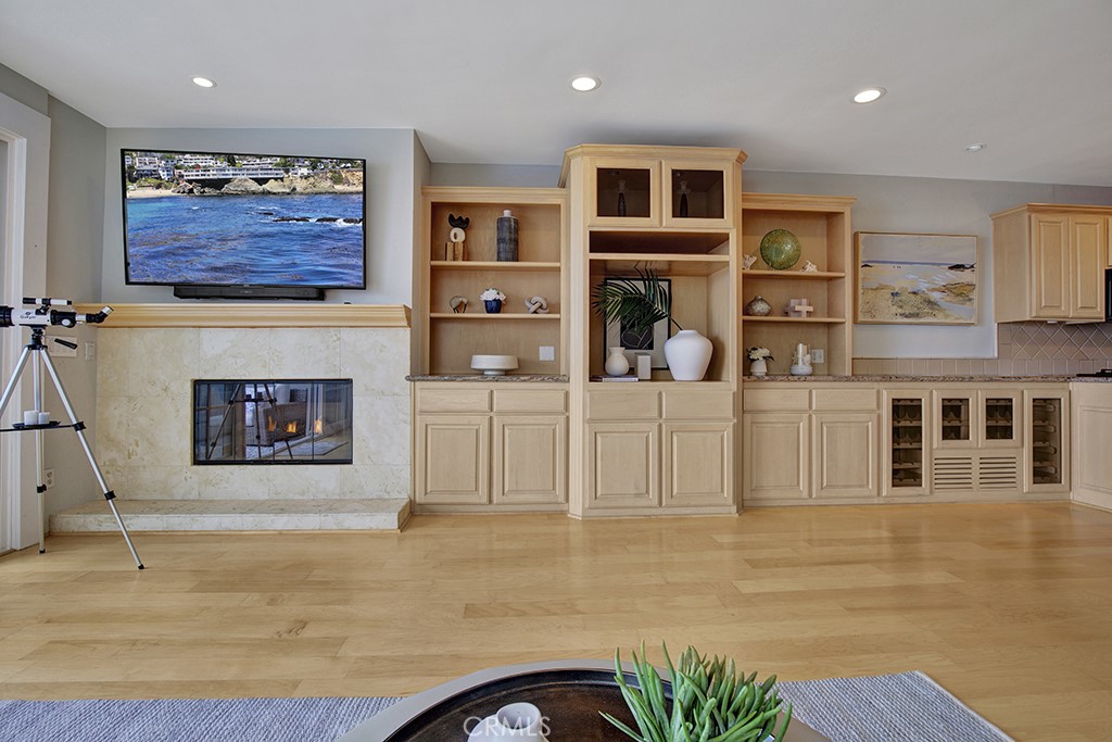 708 Cliff Drive Property Photo 14