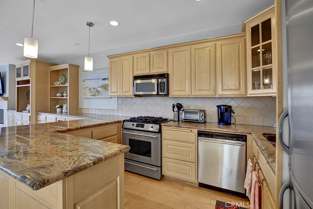 708 Cliff Drive Property Photo 18