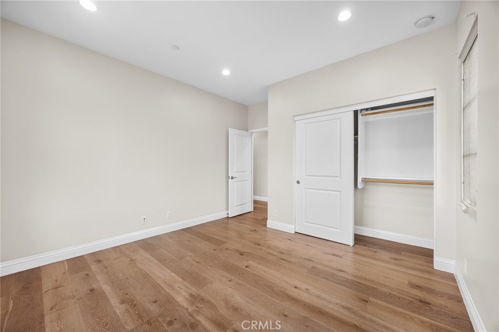 61 Bloomington Property Photo 27