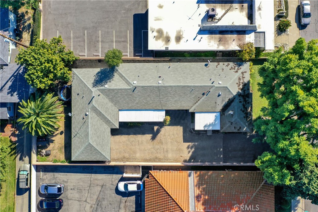 291 W Artesia Property Photo 2