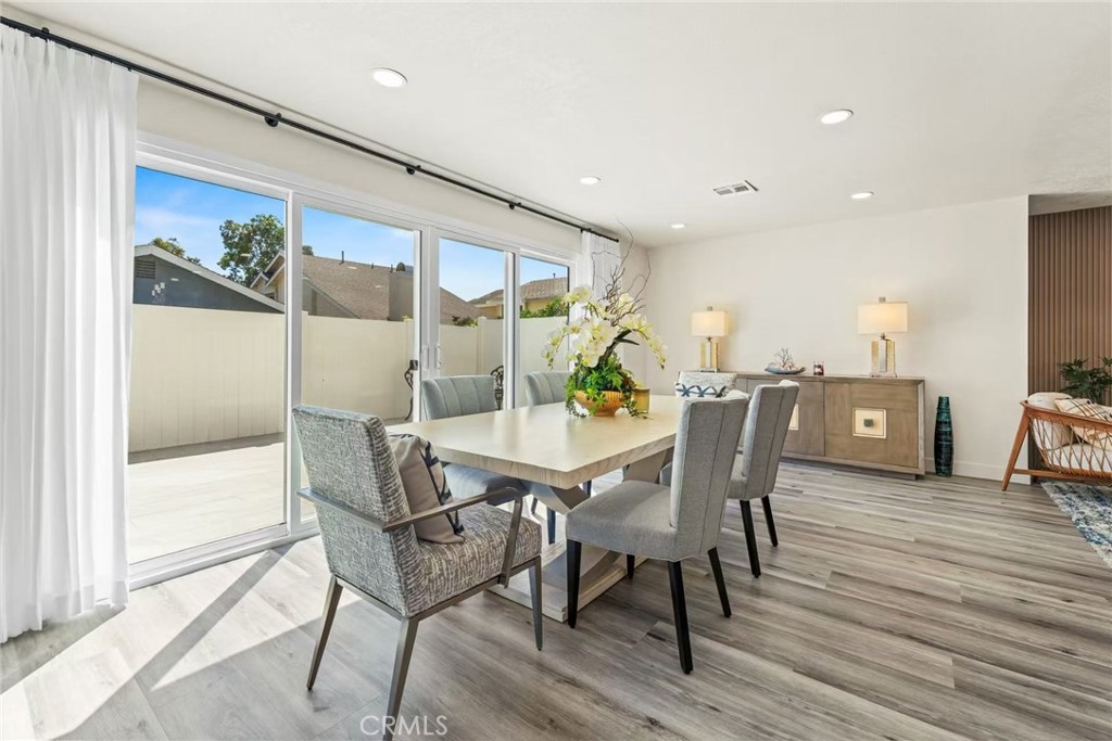 9 Southampton Property Photo 16