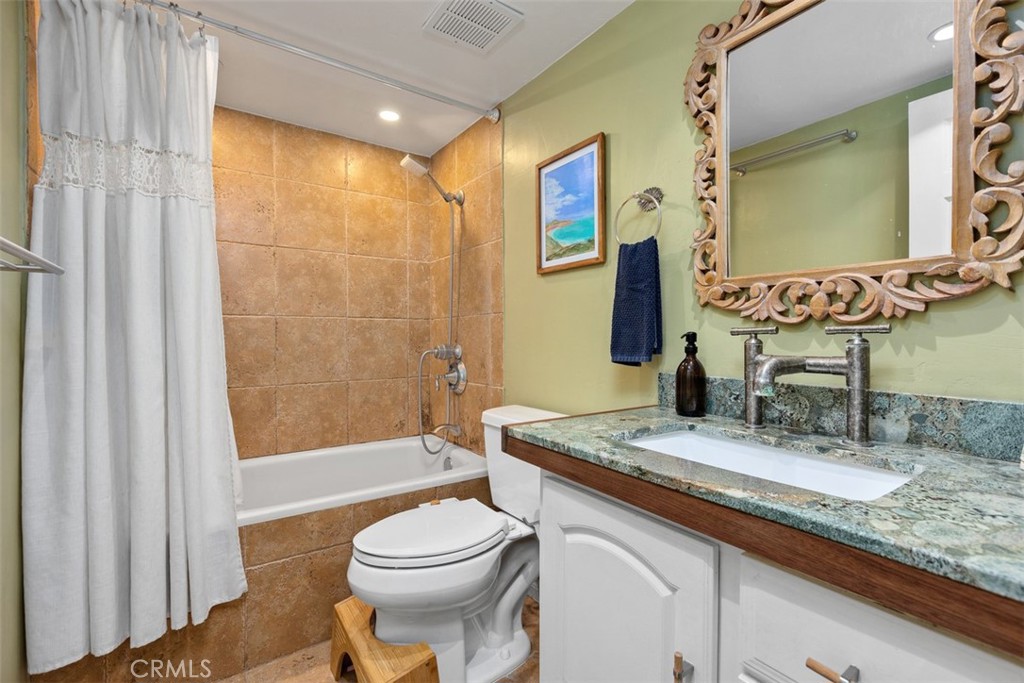 23821 Hillhurst Dr 4 Property Photo 24
