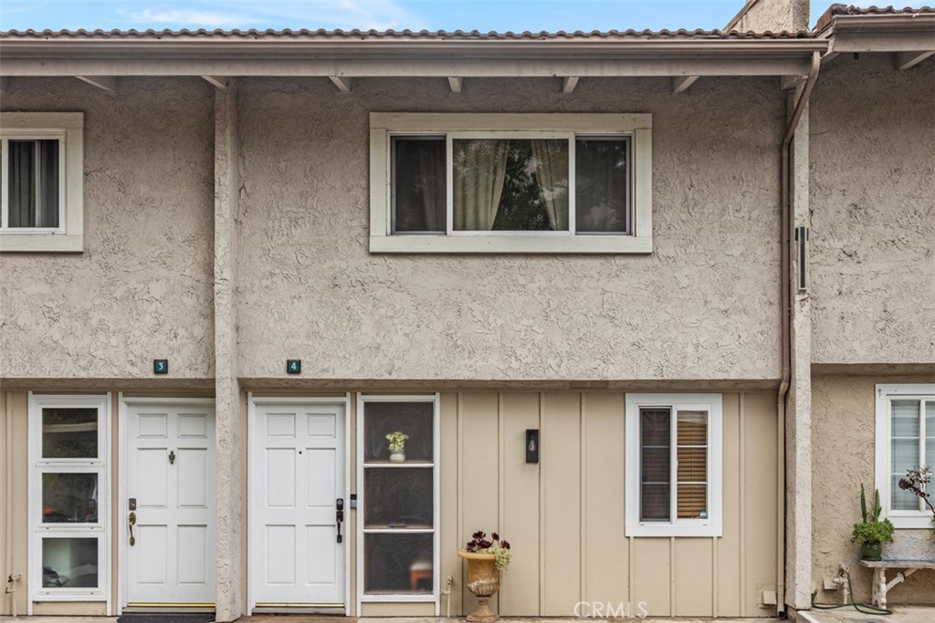 23821 Hillhurst Dr 4 Property Photo 28