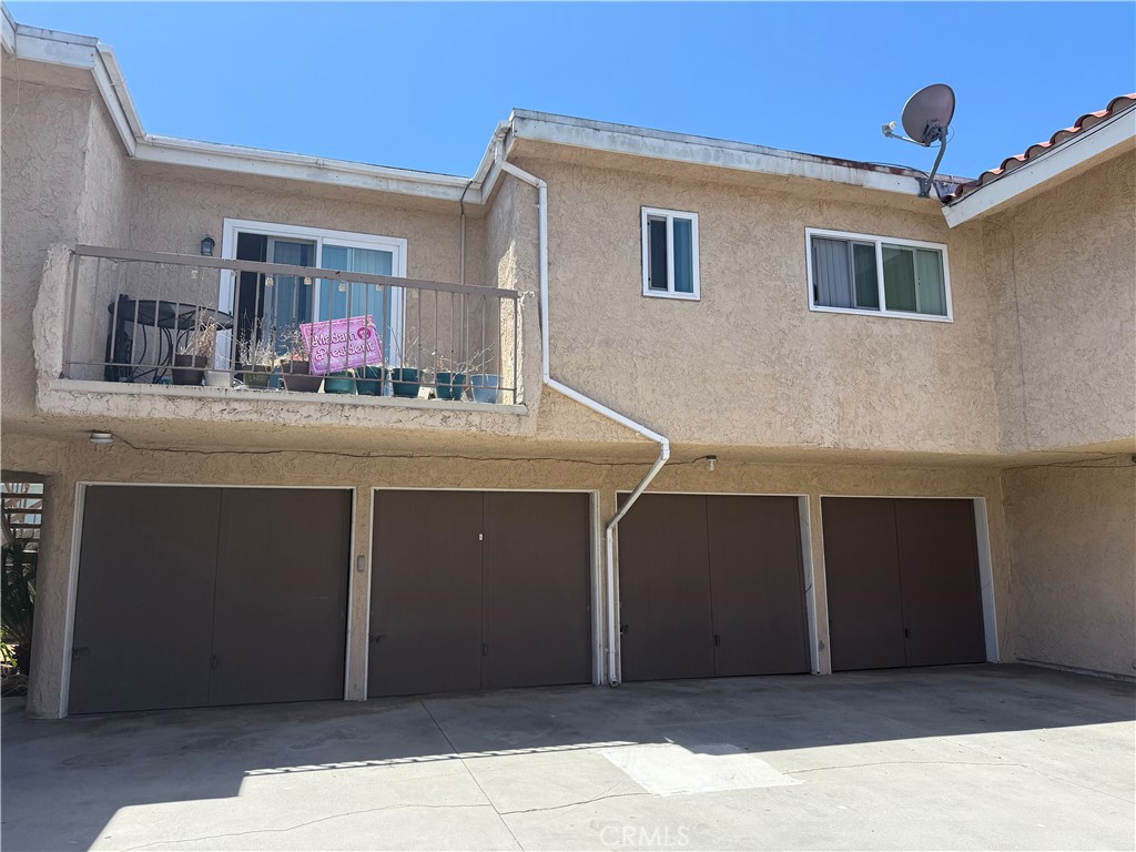 16662 Blanton Property Photo 2