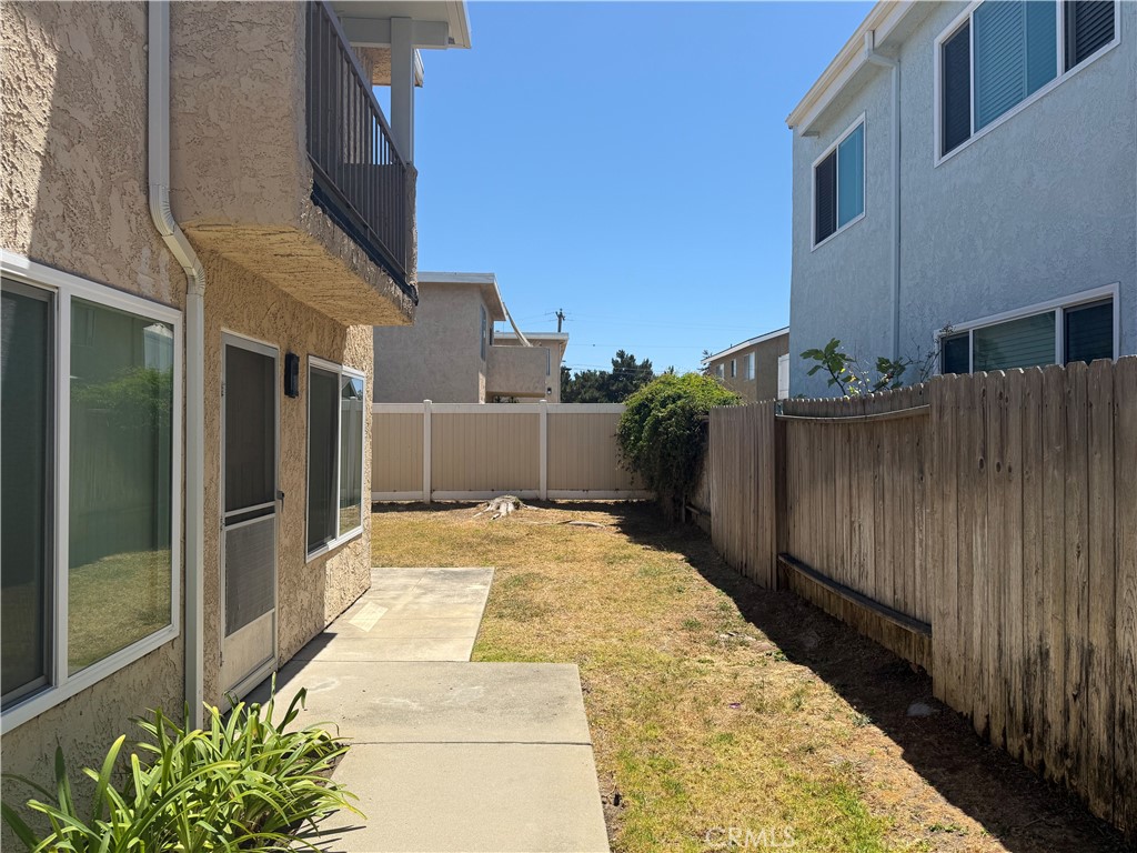 16662 Blanton Property Photo 8
