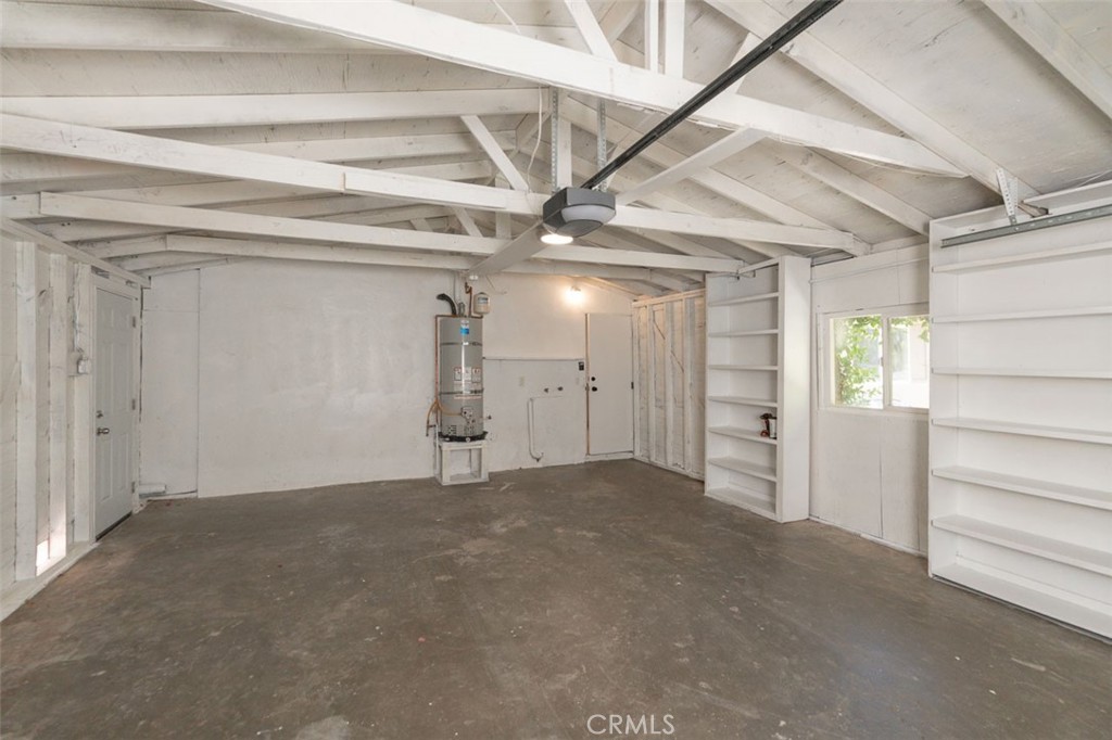 1935 S Broadway Property Photo 20
