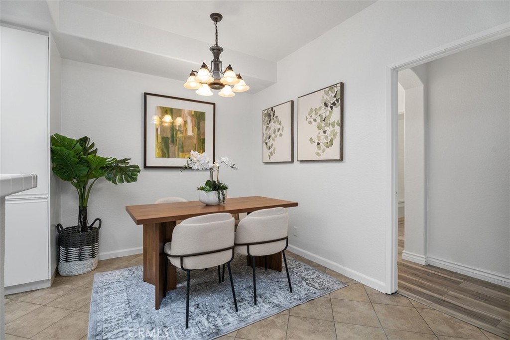 9 Cinnamon Teal Property Photo 7