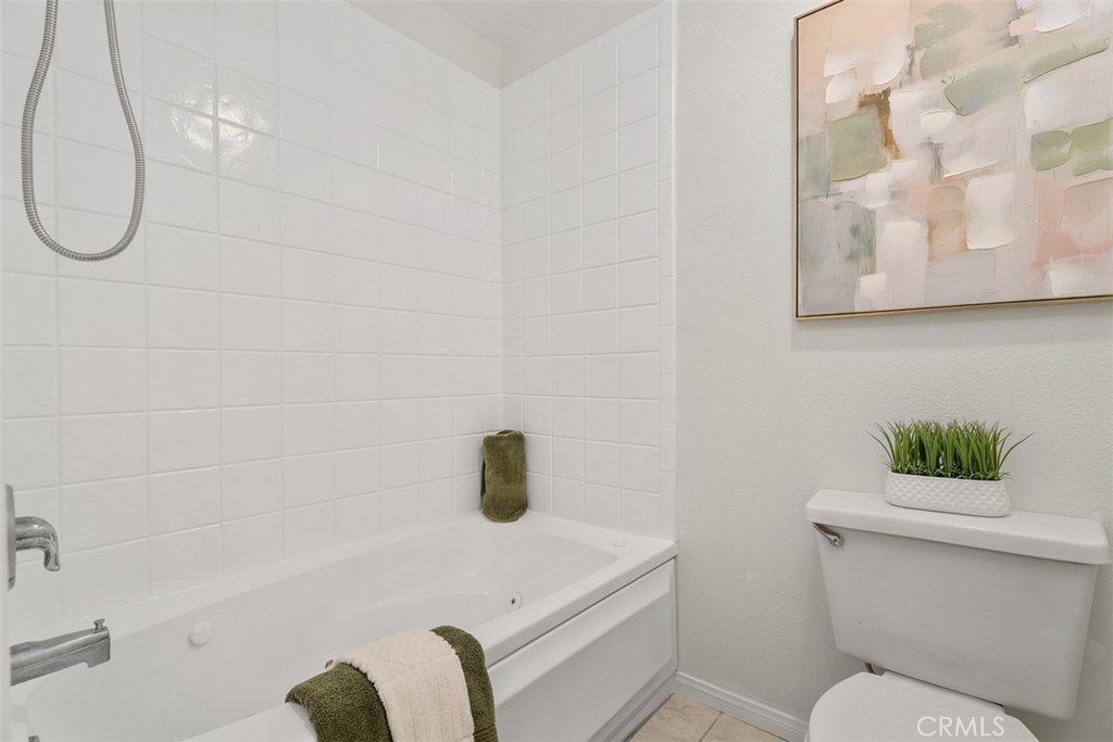 9 Cinnamon Teal Property Photo 19