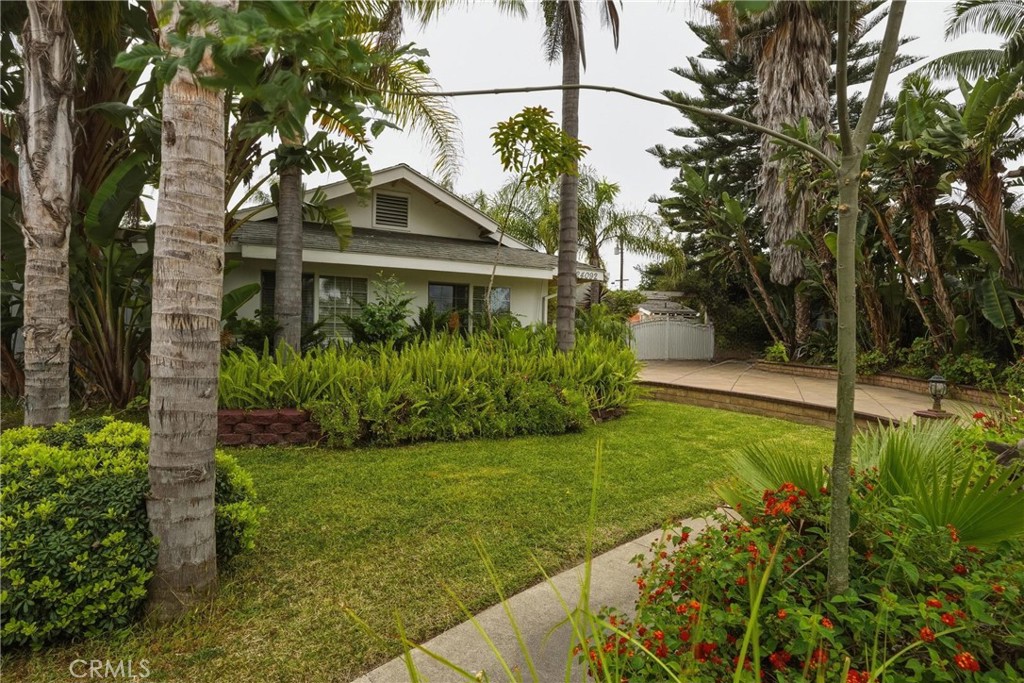 24092 Gemwood Drive Property Photo 4