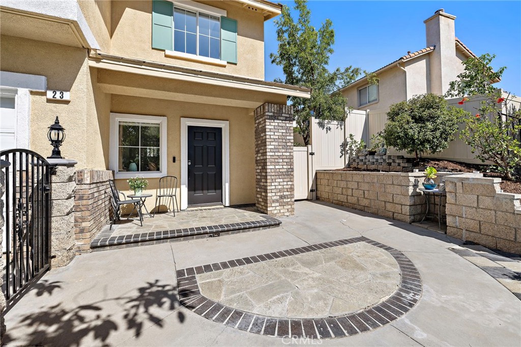 23 Amoret Property Photo 2