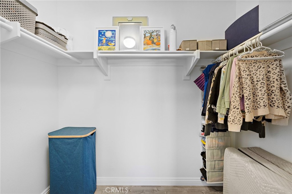 23 Amoret Property Photo 16