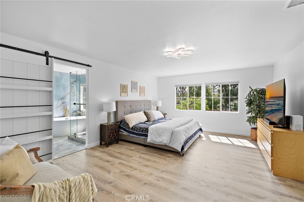 23 Amoret Property Photo 20