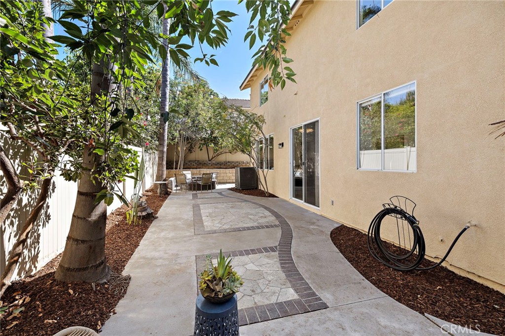 23 Amoret Property Photo 28